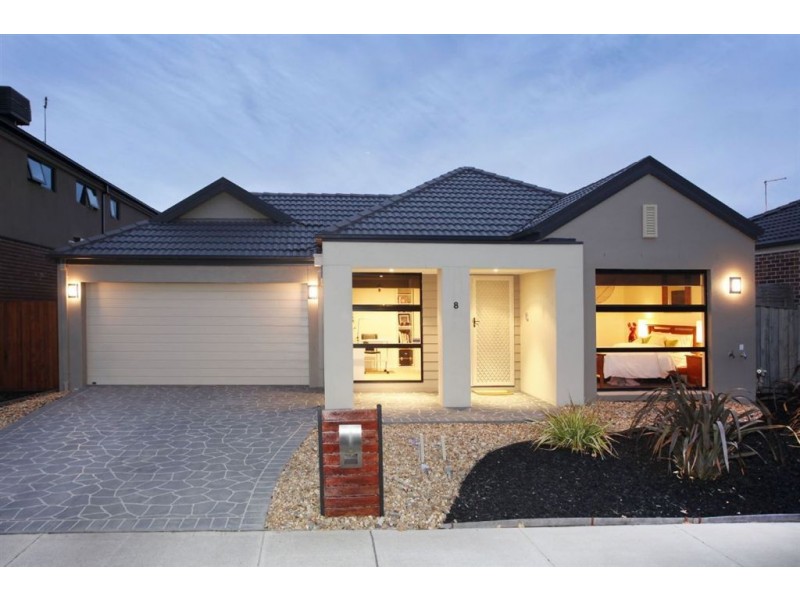 8 Georgetown Way, Officer VIC 3809