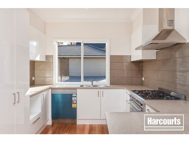 8A Allan Street, Berwick VIC 3806