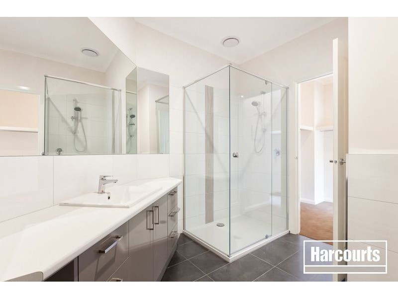 8A Allan Street, Berwick VIC 3806