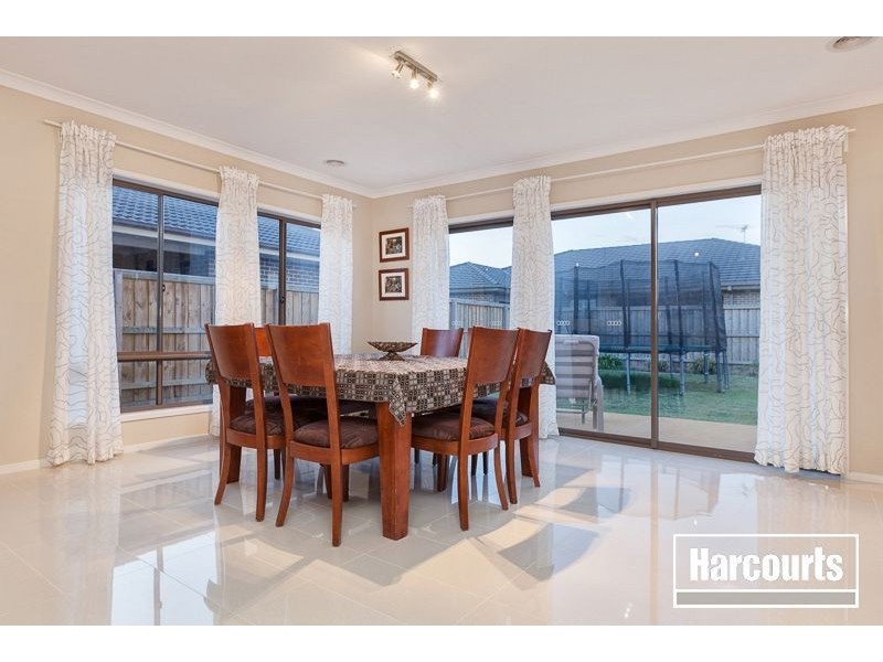 22 Grand Manor Drive, Berwick VIC 3806