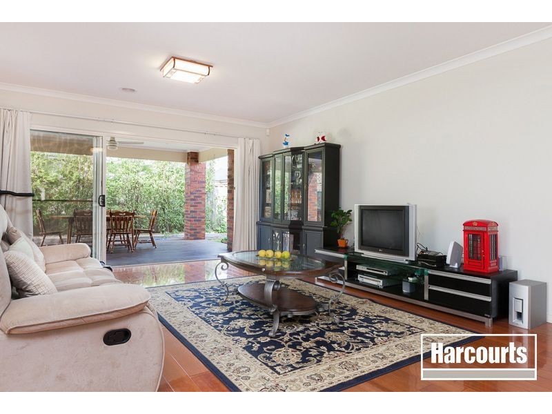 12 Stanhope Avenue, Berwick VIC 3806