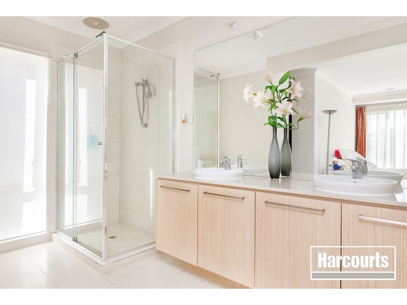 12 Stanhope Avenue, Berwick VIC 3806