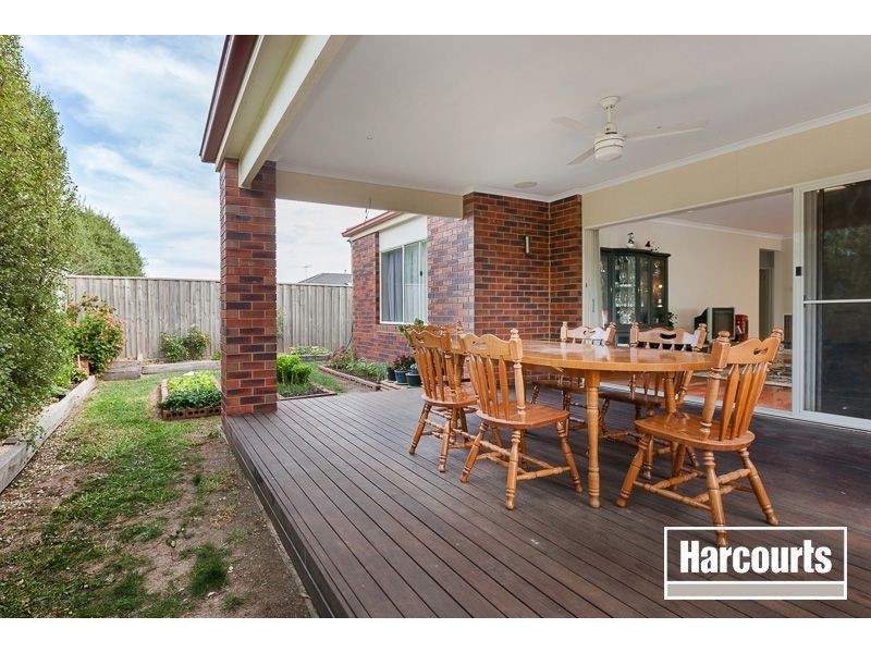 12 Stanhope Avenue, Berwick VIC 3806