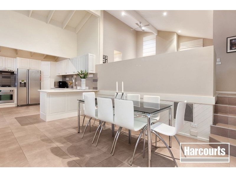 32 McNabb Street, Berwick VIC 3806