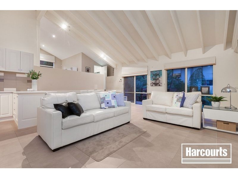 32 McNabb Street, Berwick VIC 3806