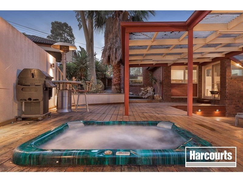 32 McNabb Street, Berwick VIC 3806