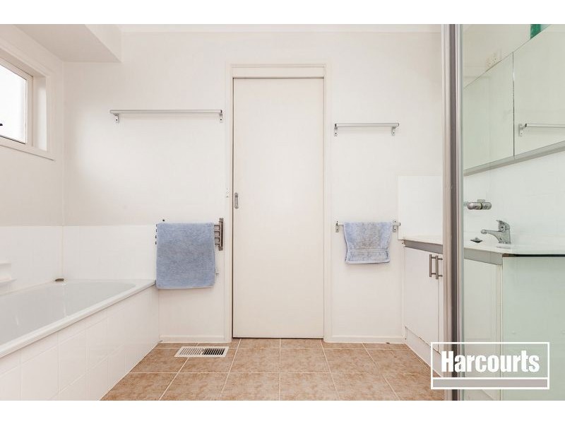 7 Malanda Court, Berwick VIC 3806