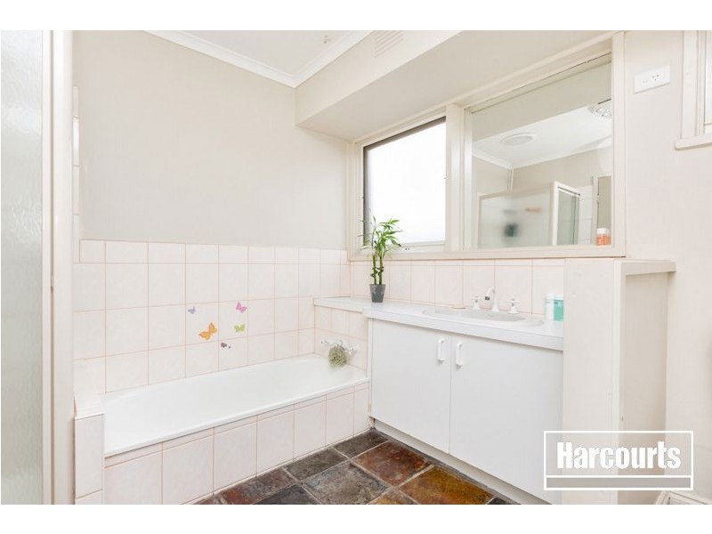 12 Elgin Street, Berwick VIC 3806