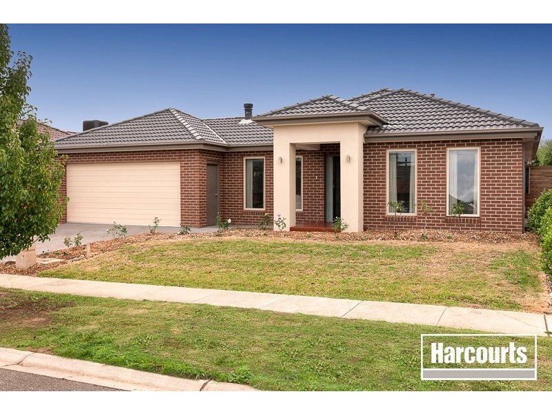 4 Angelique Street, Berwick VIC 3806