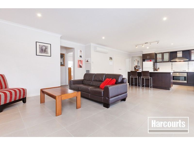 4 Angelique Street, Berwick VIC 3806