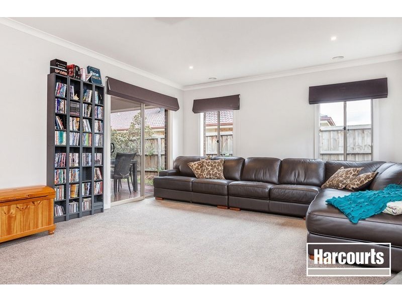 4 Angelique Street, Berwick VIC 3806