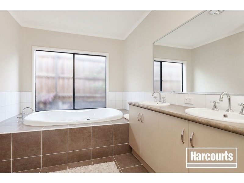 17 O’Connell Street, Berwick VIC 3806