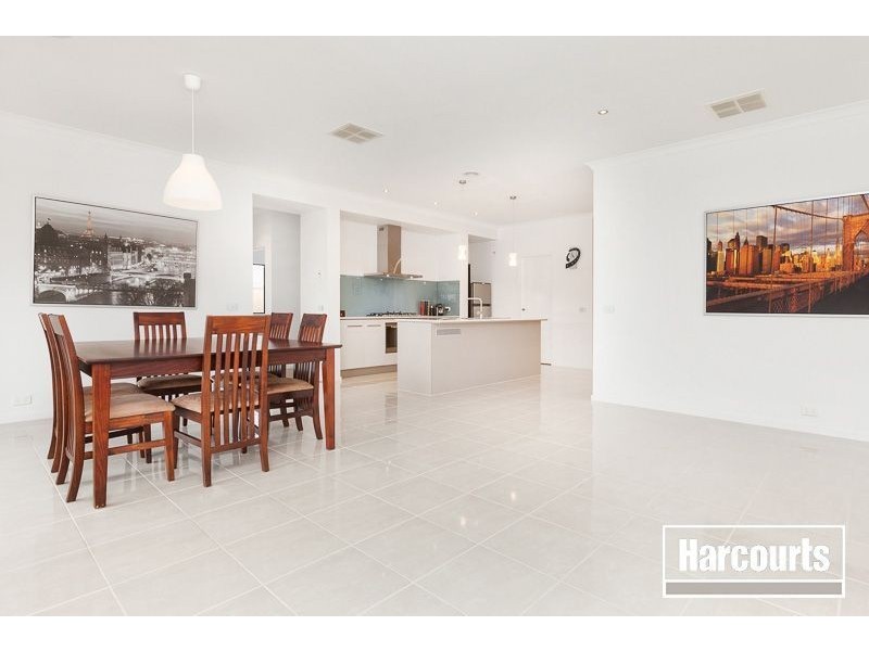 22 Georgetown Way, Officer VIC 3809