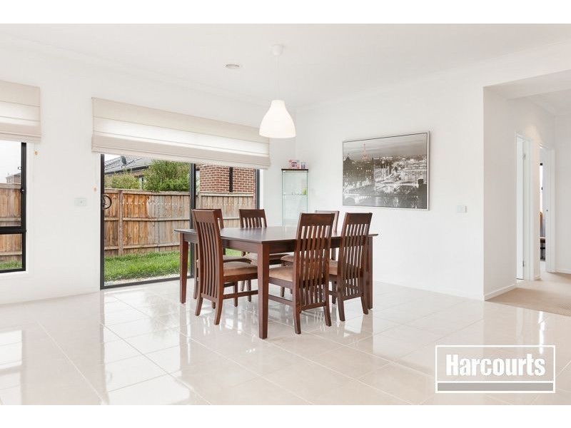 22 Georgetown Way, Officer VIC 3809