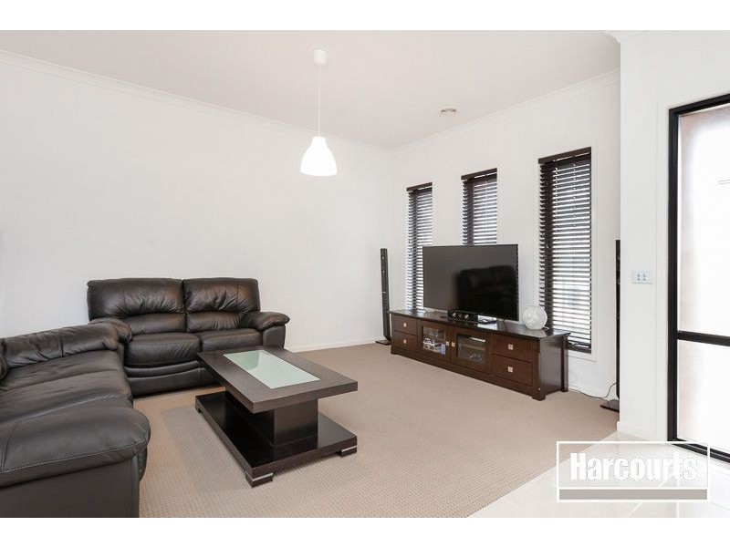 22 Georgetown Way, Officer VIC 3809