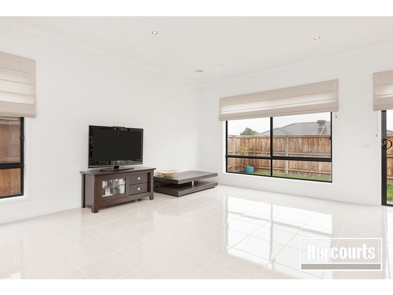 22 Georgetown Way, Officer VIC 3809