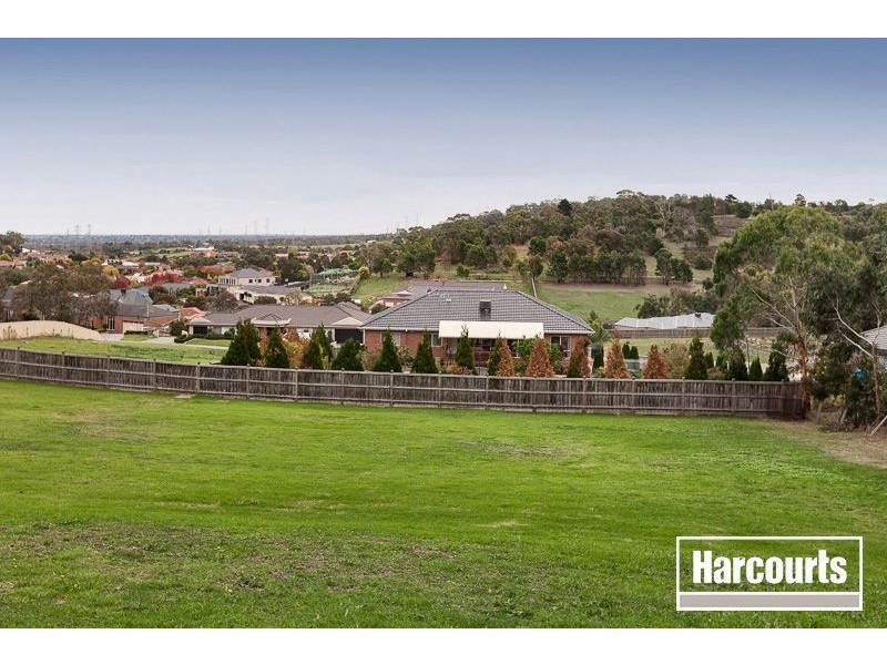 327 Hallam North Road, Lysterfield South VIC 3156