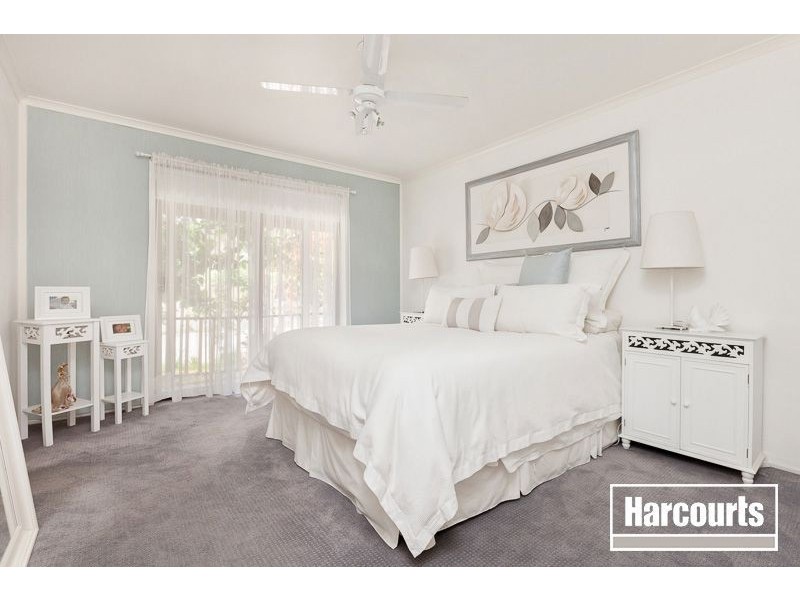 327 Hallam North Road, Lysterfield South VIC 3156