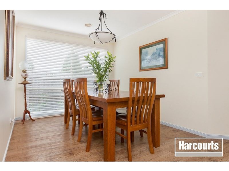 12 Fairholme Blvd, Berwick VIC 3806