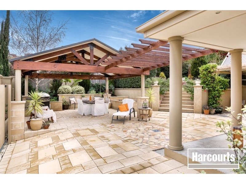 2 Gumview Court, Beaconsfield VIC 3807