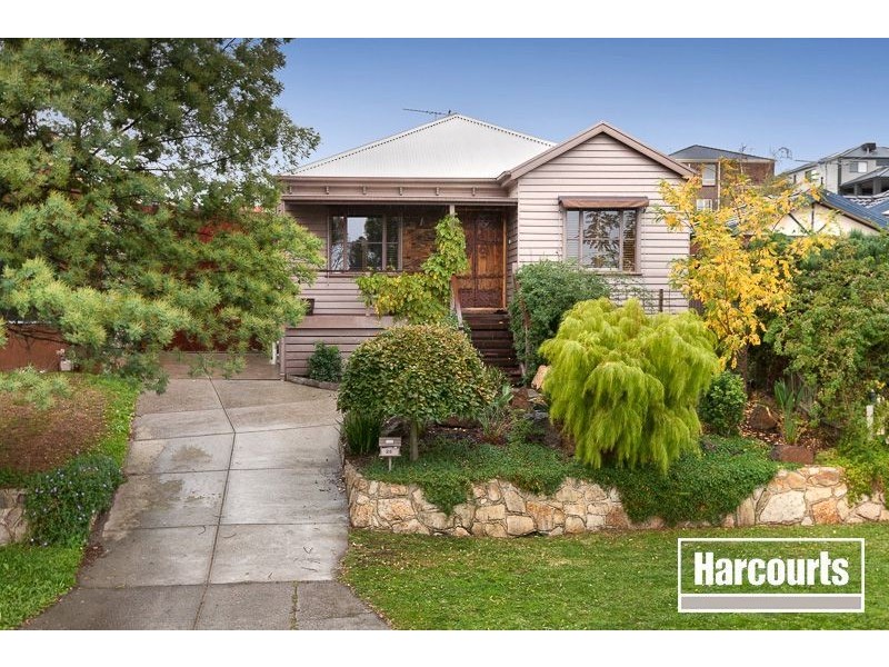 26 Allunga Parade, Berwick VIC 3806