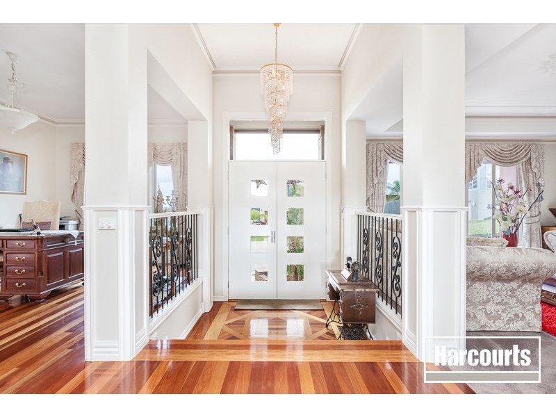 6 Bower Court, Berwick VIC 3806