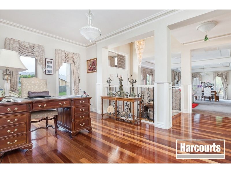 6 Bower Court, Berwick VIC 3806