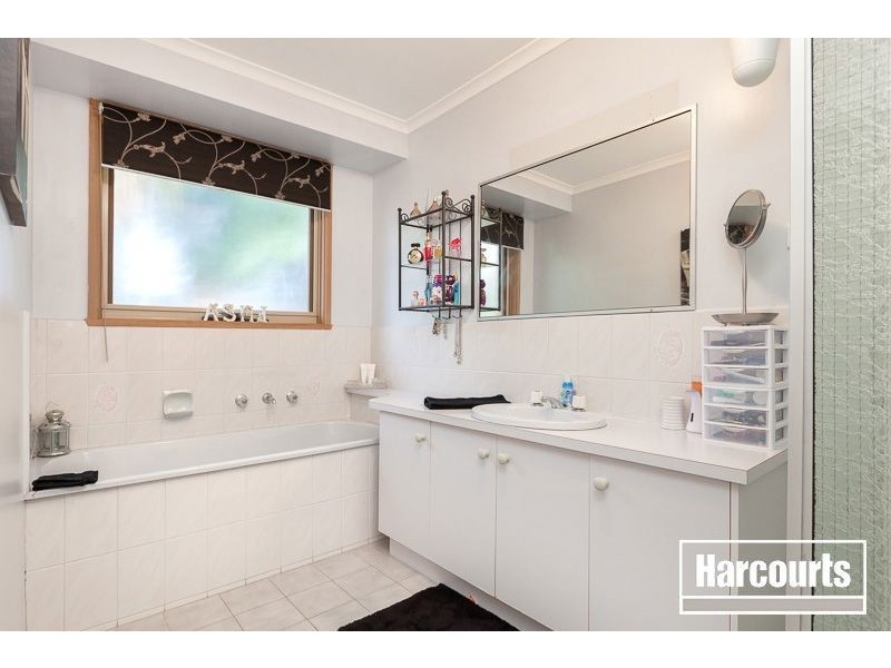 77 Anaconda Drive, Narre Warren VIC 3805