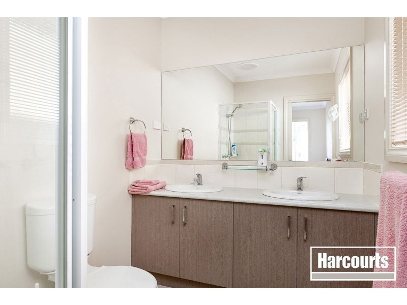 8 Gladys Court, Berwick VIC 3806