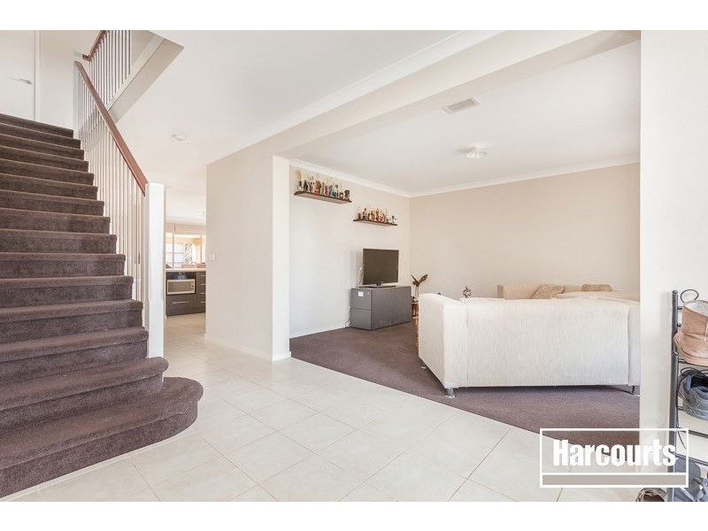 22 Sheldon Drive, Berwick VIC 3806
