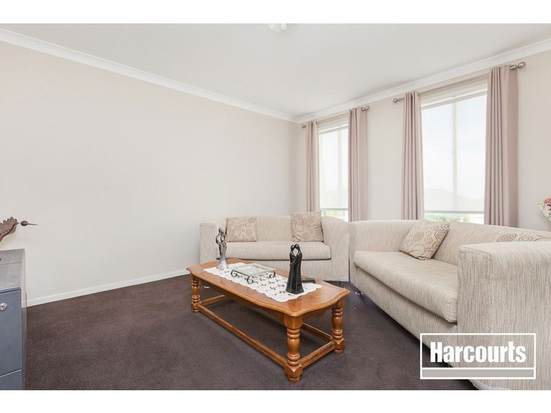 22 Sheldon Drive, Berwick VIC 3806