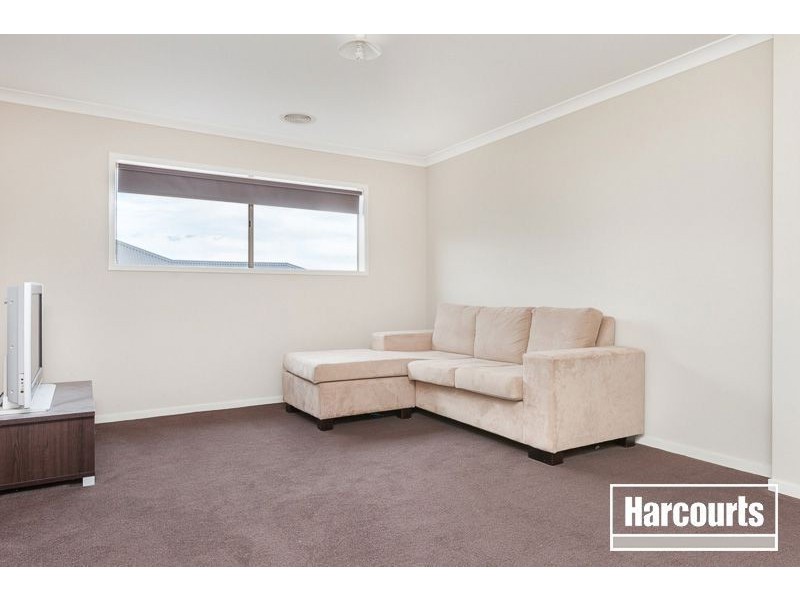 22 Sheldon Drive, Berwick VIC 3806