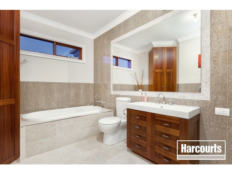 7 Hill Edge Court, Lysterfield South VIC 3156