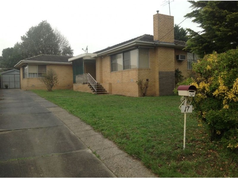 17 Evan Street, Berwick VIC 3806