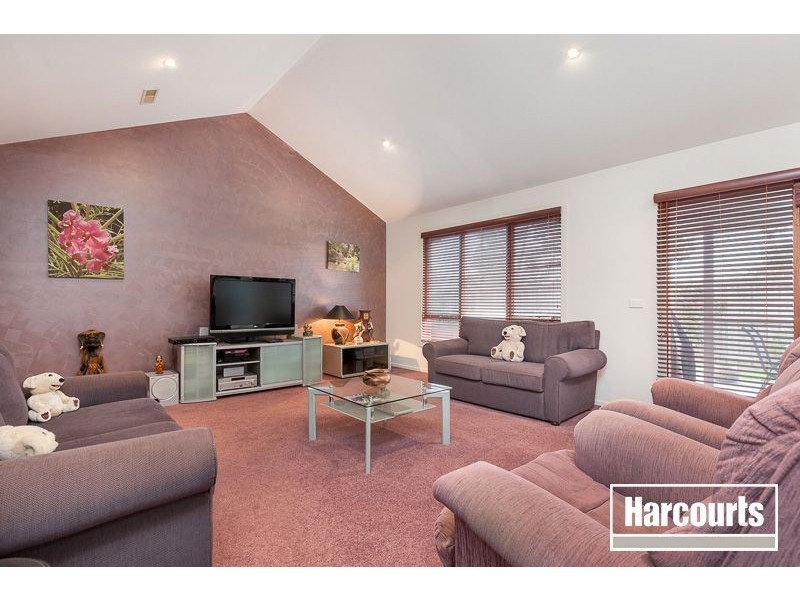 10 Viewgrand Drive, Berwick VIC 3806