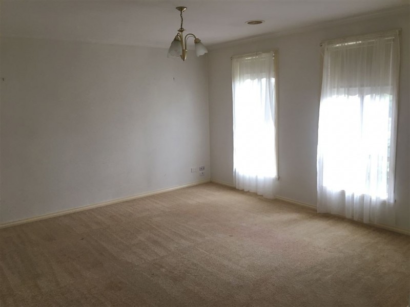 59 Lodge Crescent, Berwick VIC 3806