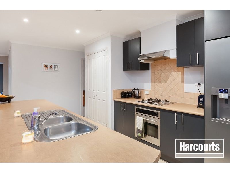 47 Fieldstone Blvd, Beaconsfield VIC 3807
