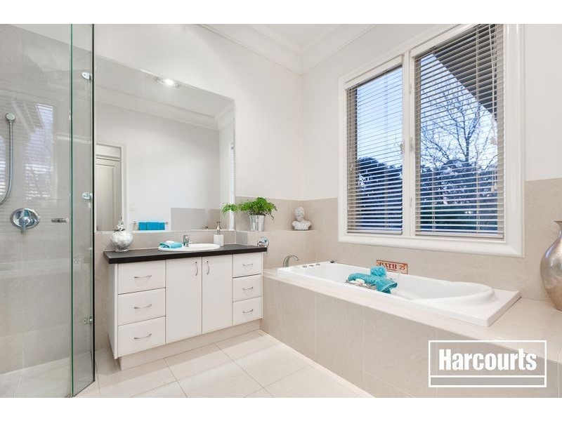 49 Ebeli Close, Narre Warren North VIC 3804