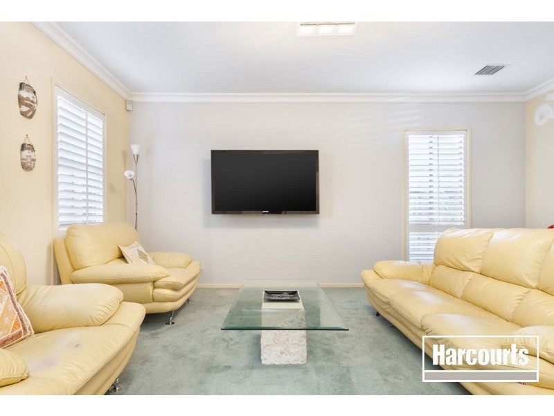 16 Littlecroft Avenue, Narre Warren South VIC 3805