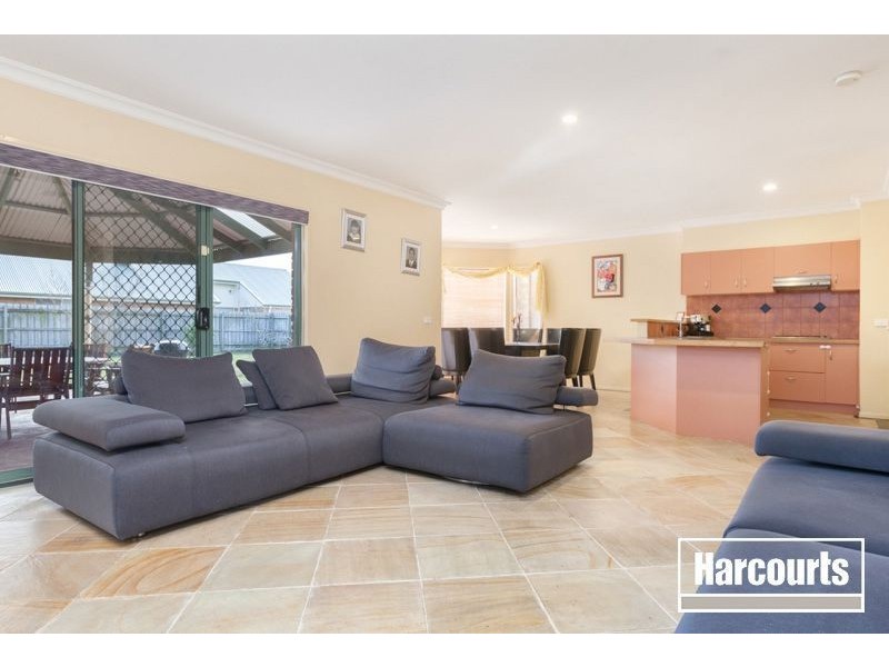 16 Littlecroft Avenue, Narre Warren South VIC 3805