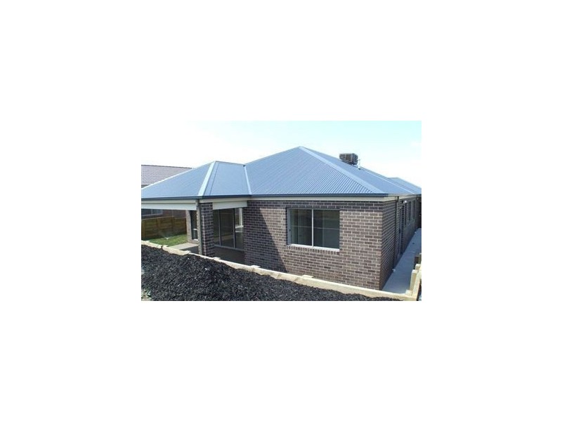 50 Harrison Way, Pakenham VIC 3810