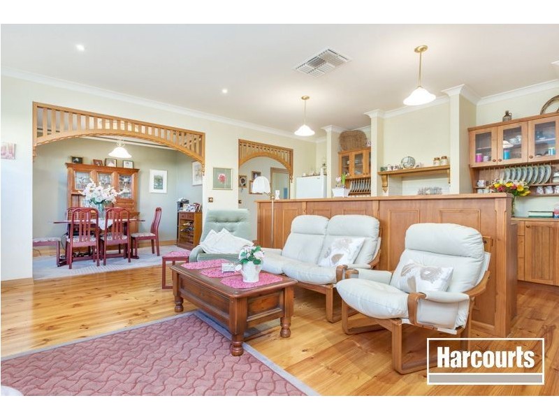 11 Lilac Crescent, Berwick VIC 3806