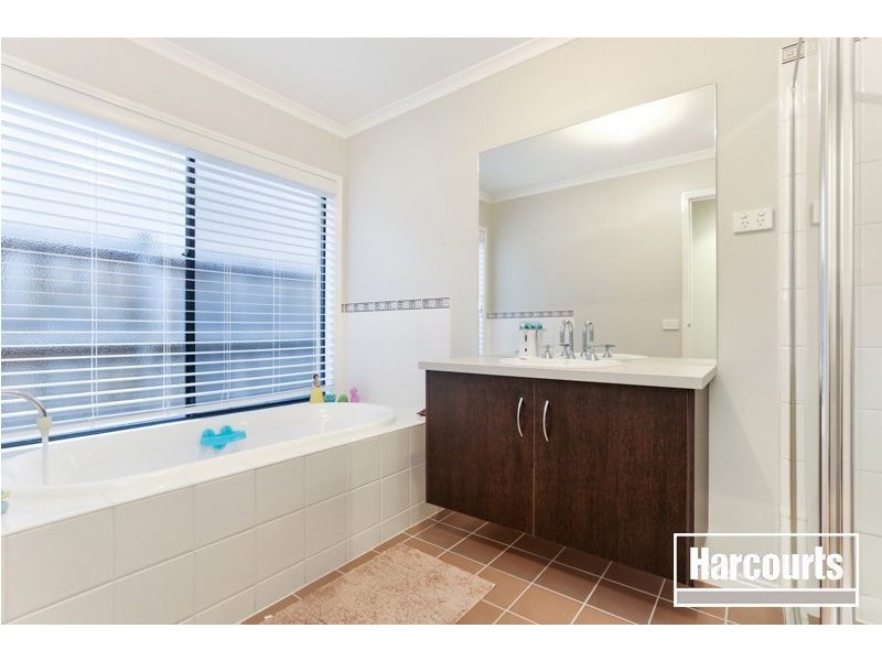 24 Ambiance Crescent, Narre Warren South VIC 3805