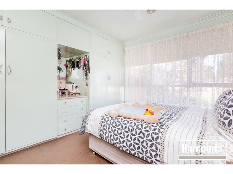 22 Edinborough Street, Hallam VIC 3803