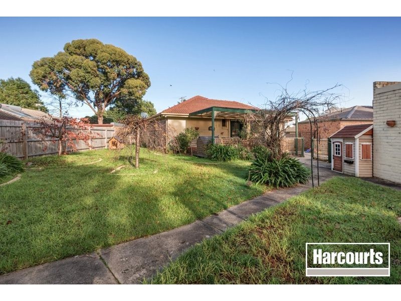 22 Edinborough Street, Hallam VIC 3803