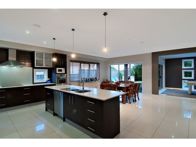 3 Lincoln Avenue, Berwick VIC 3806