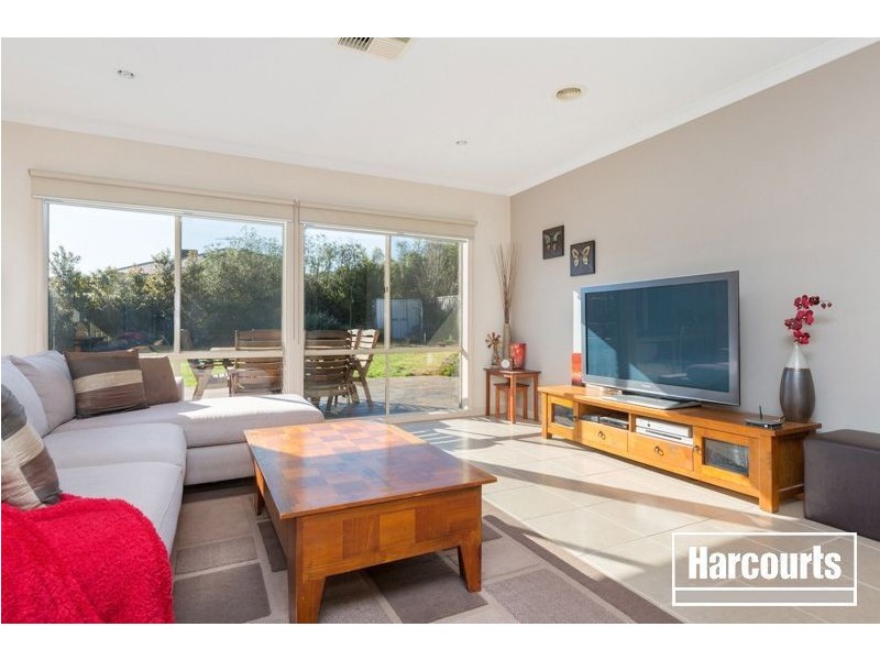 11 Sunhill Way, Berwick VIC 3806