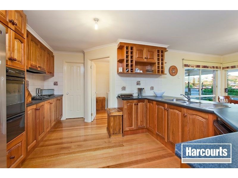 60 Scenic Drive, Beaconsfield VIC 3807