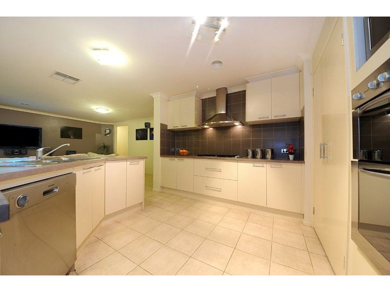 37 Jamieson Way, Berwick VIC 3806