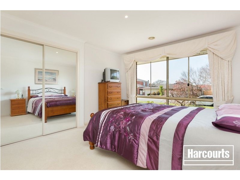 9 Broadland Way, Narre Warren South VIC 3805